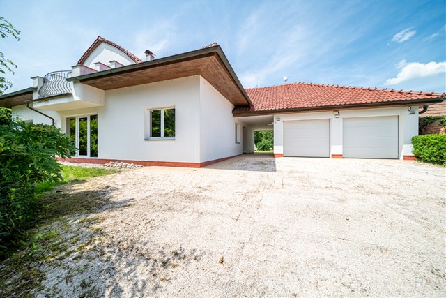 čelní pohled [7/56]